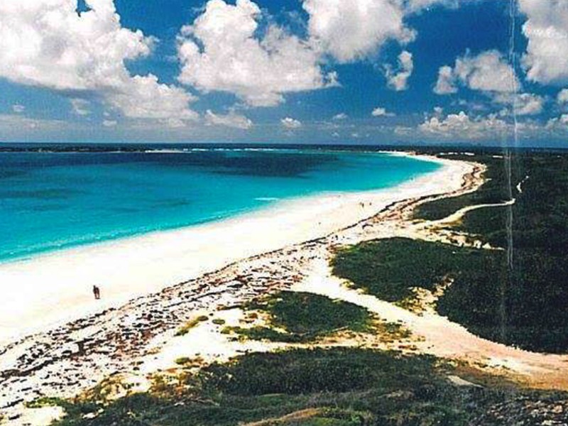 Saint-Martin Baie Orientale avant l'ouragan Irma 1980